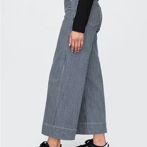 GAP Blue Railroad Stripe High-Rise Stride Wide-Leg Ankle Jeans